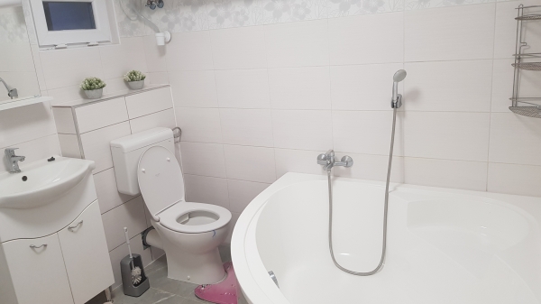 Rechnitz mellett, Csajtán kiadó albérlet